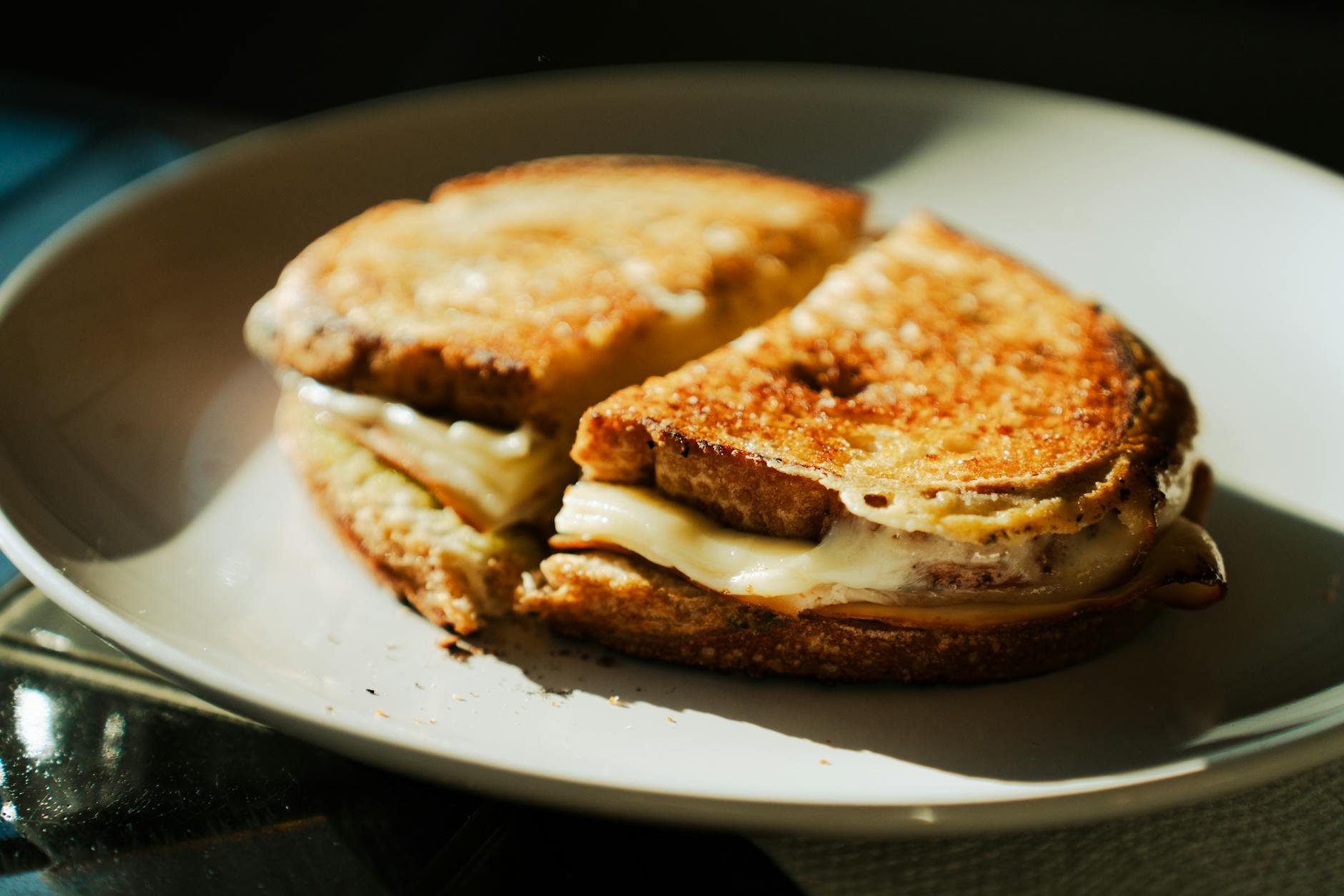 5 Cheeses That Will Immediately Ruin Your Grilled Cheese