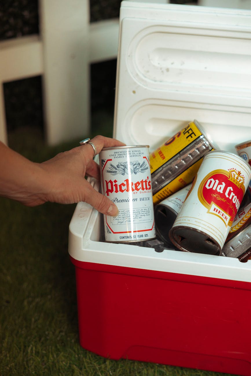 8 Light Beers Your Dad Used to Drink That Have All But Vanished