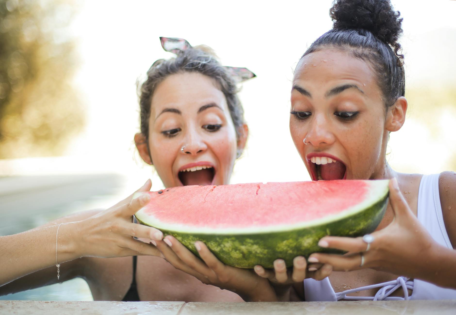 6 Foods You Should Never Eat While On Vacation