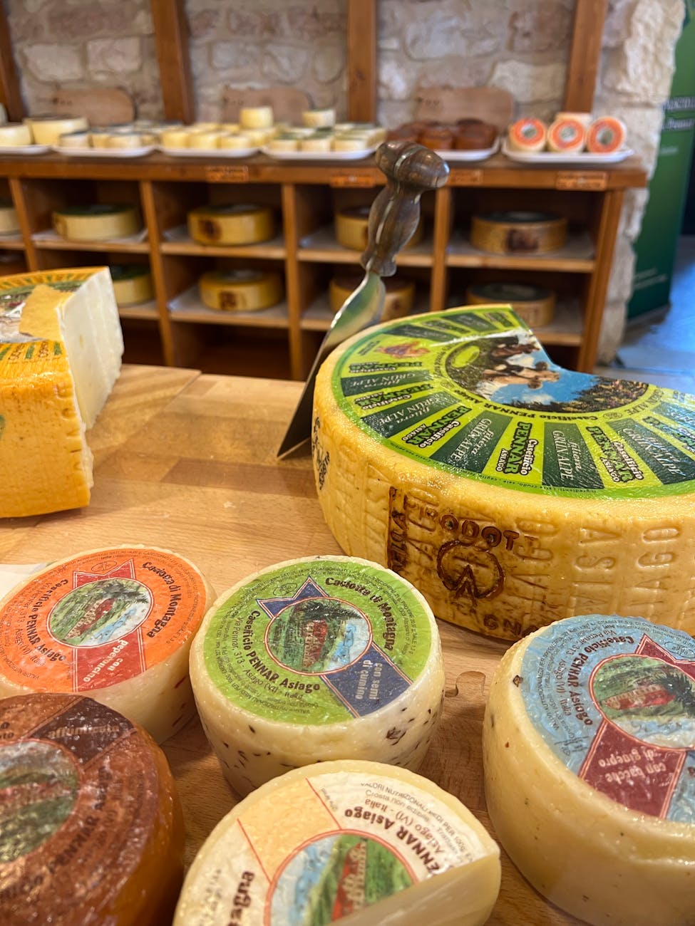 5 Grocery Store Delis With The Best Cheese Selection