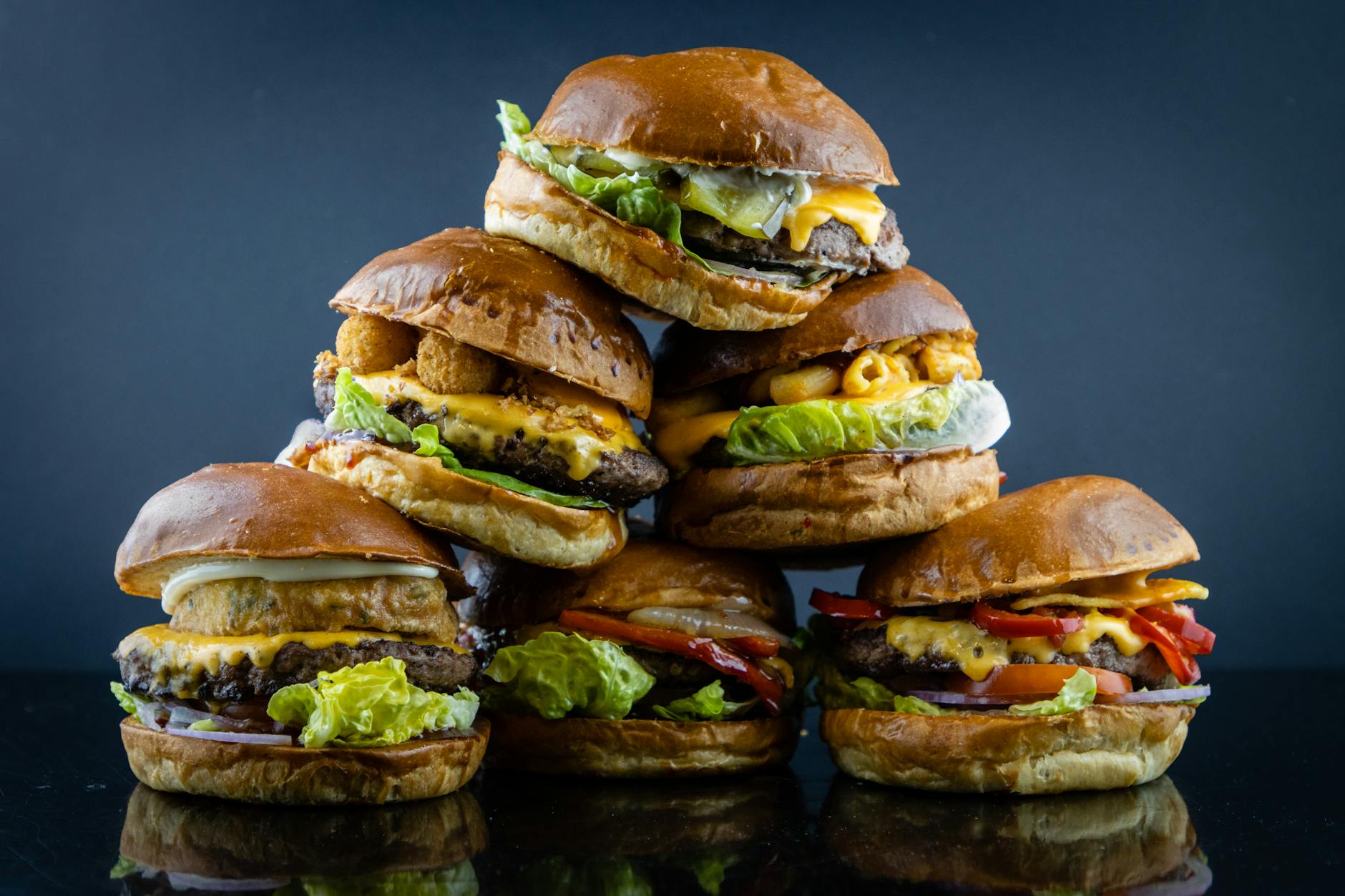 pyramid of cheeseburgers