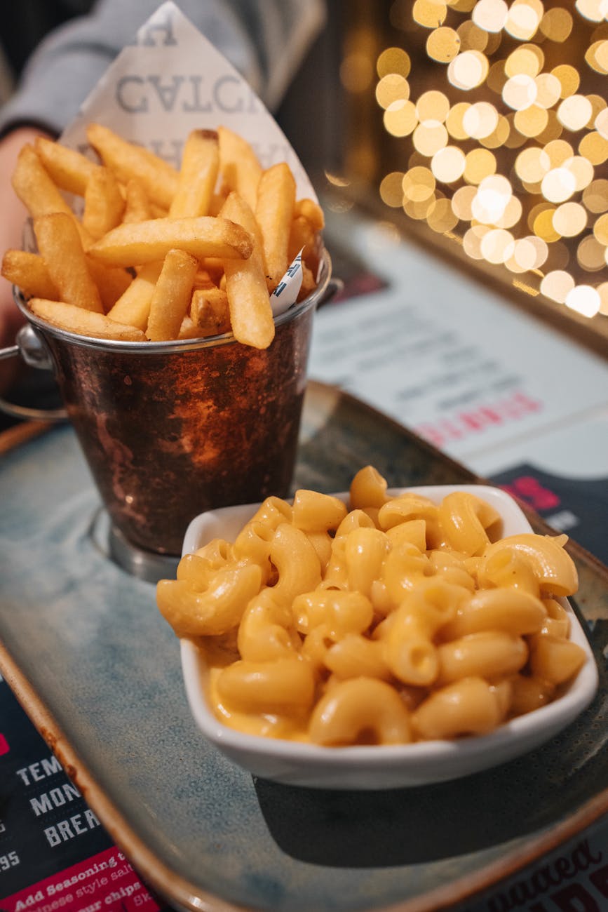 5 Boxed Mac And Cheeses With The Worst Quality NoodlesΒ