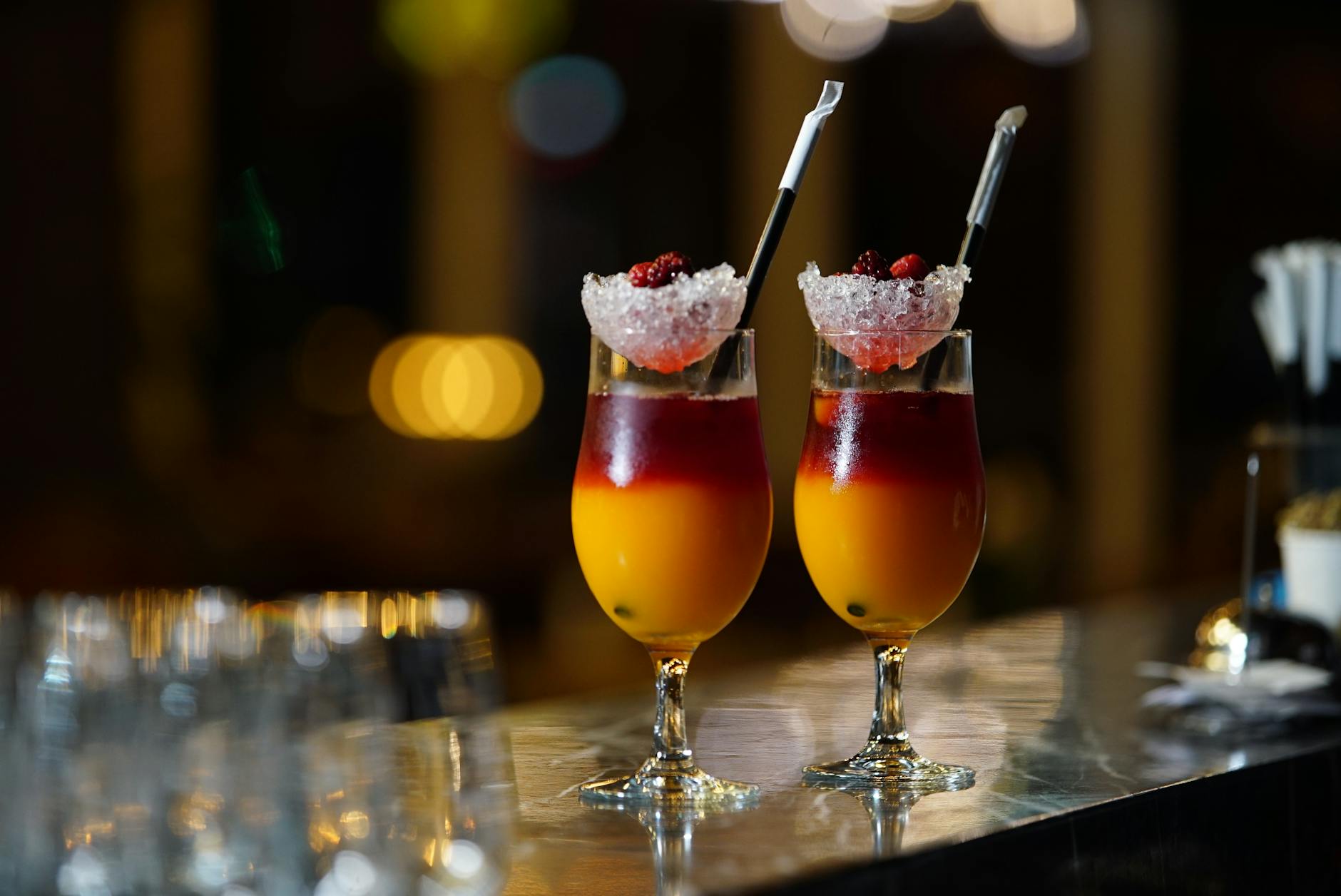 5 Chain Restaurants With The Best Bang-For-Your-Buck Cocktails