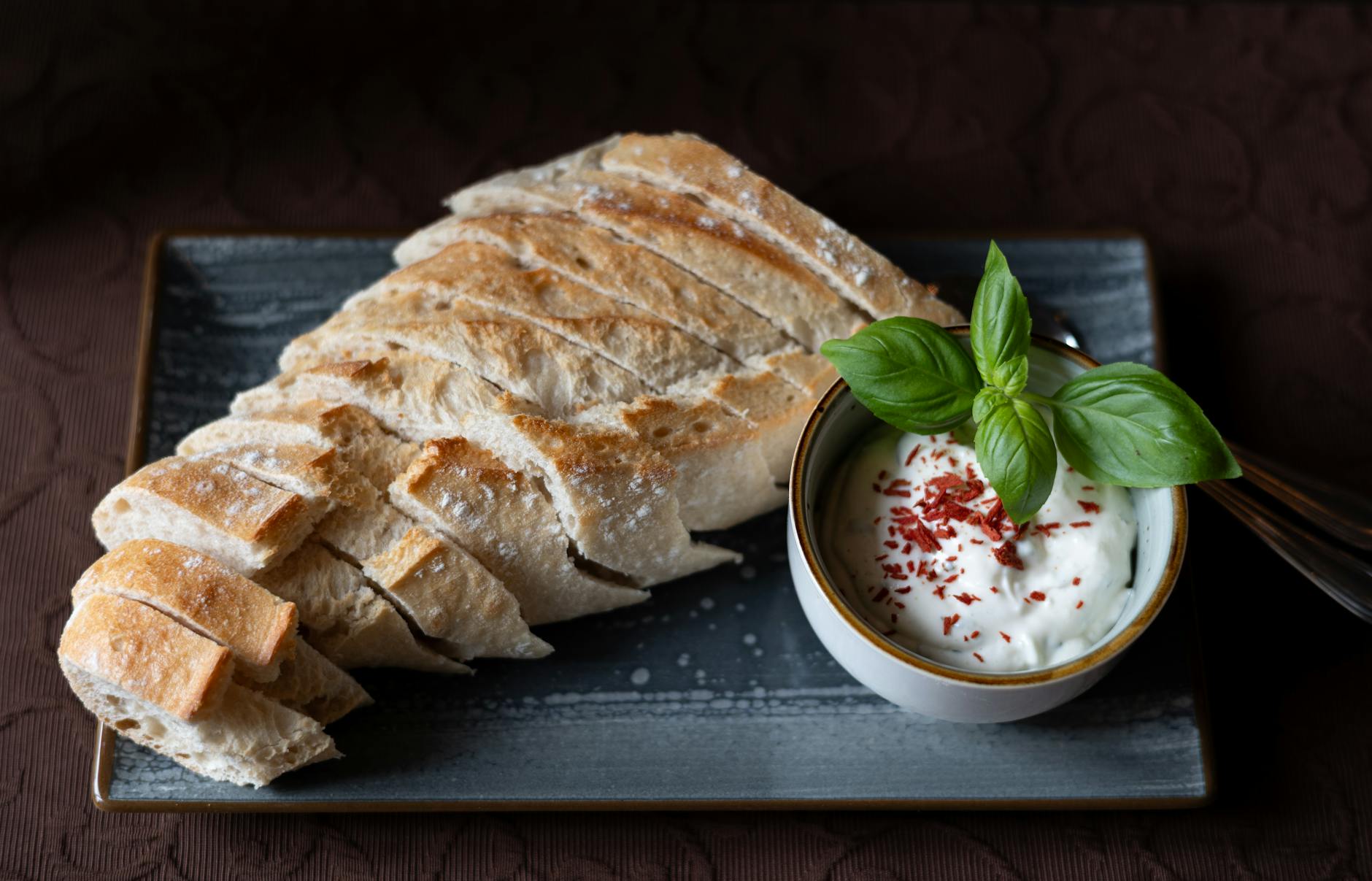 5 Restaurants With The Best Free Bread
