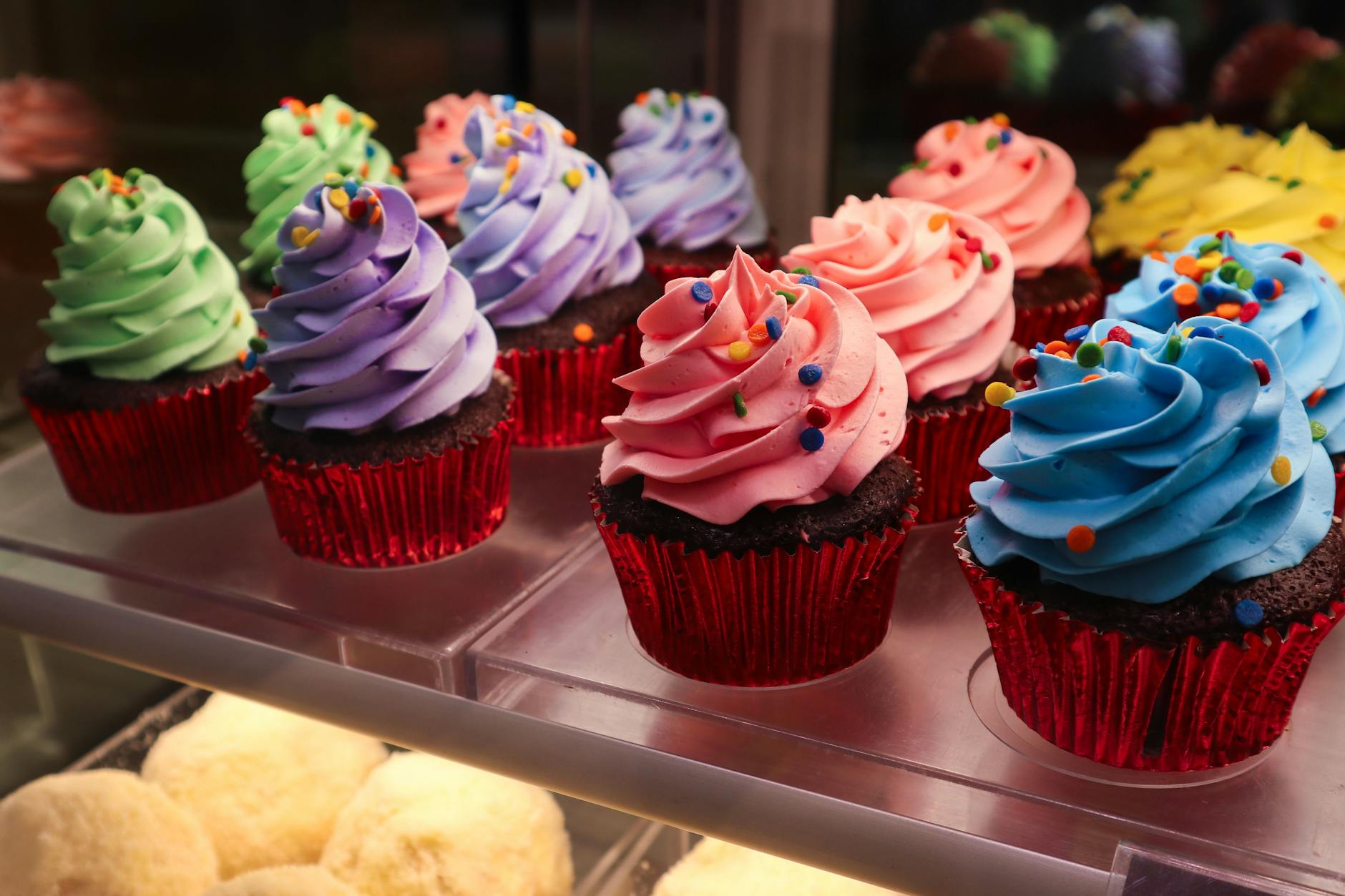 close up photo of sweet cupcakes