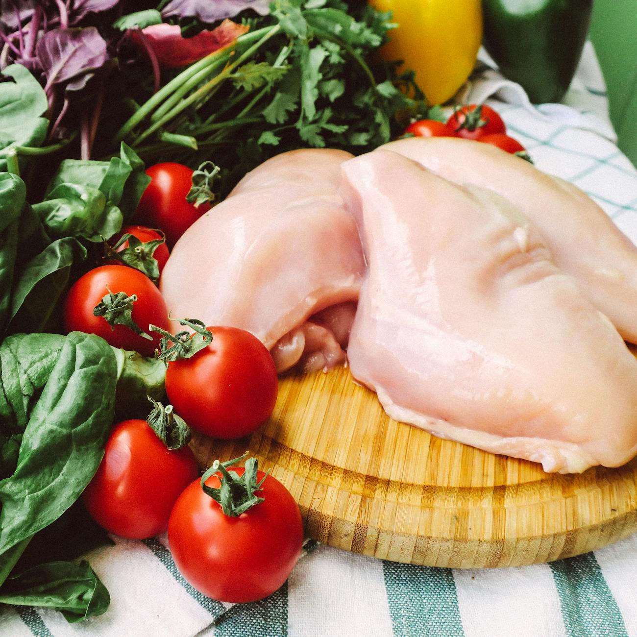 5 Cuts of Chicken You Should Never Buy From The Grocery Store 