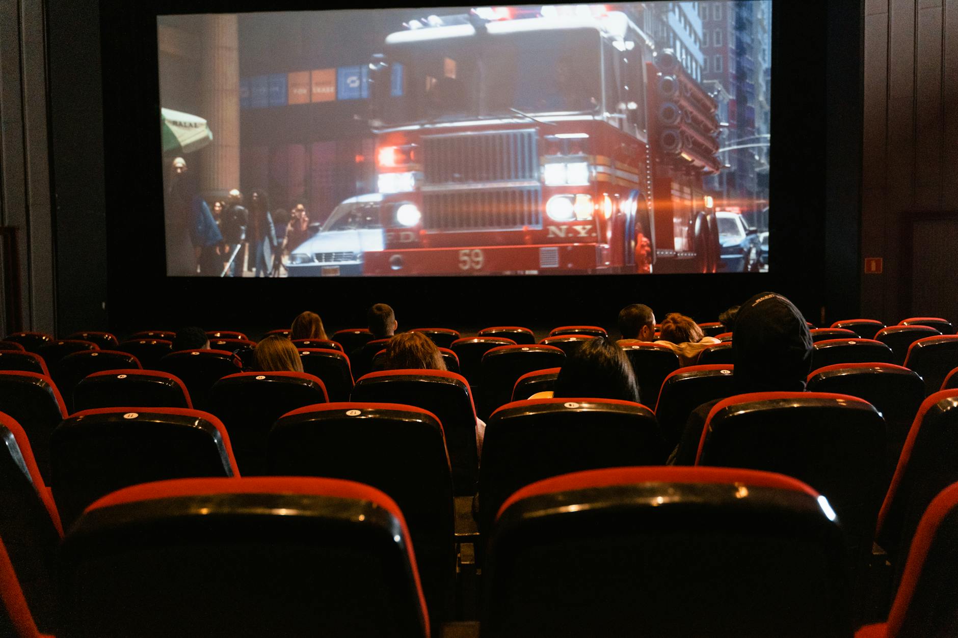 6 Baby Boomer Movie Theater Features We Wish Would Come Back