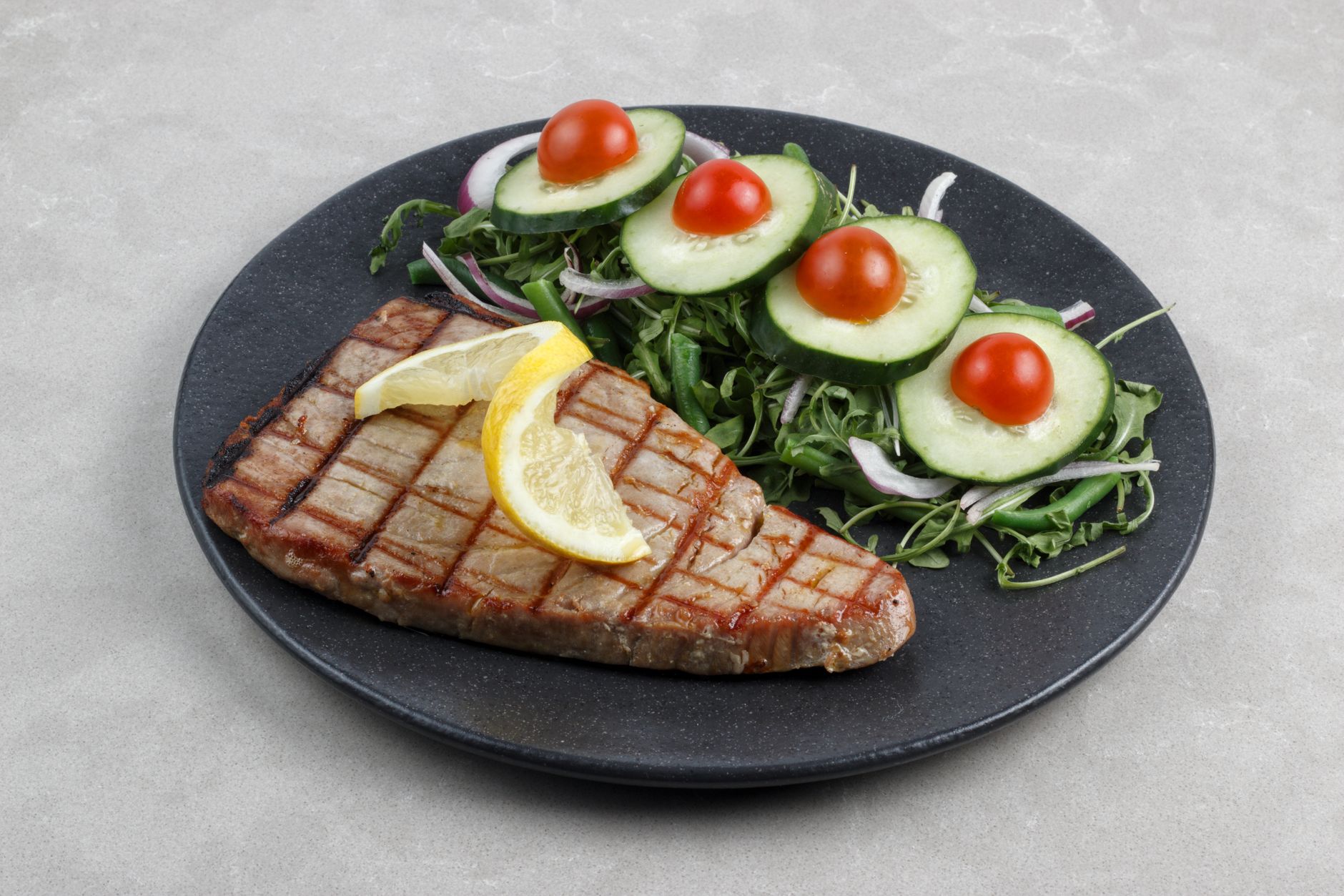 7 Signs You Should Immediately Send Back Your Steak