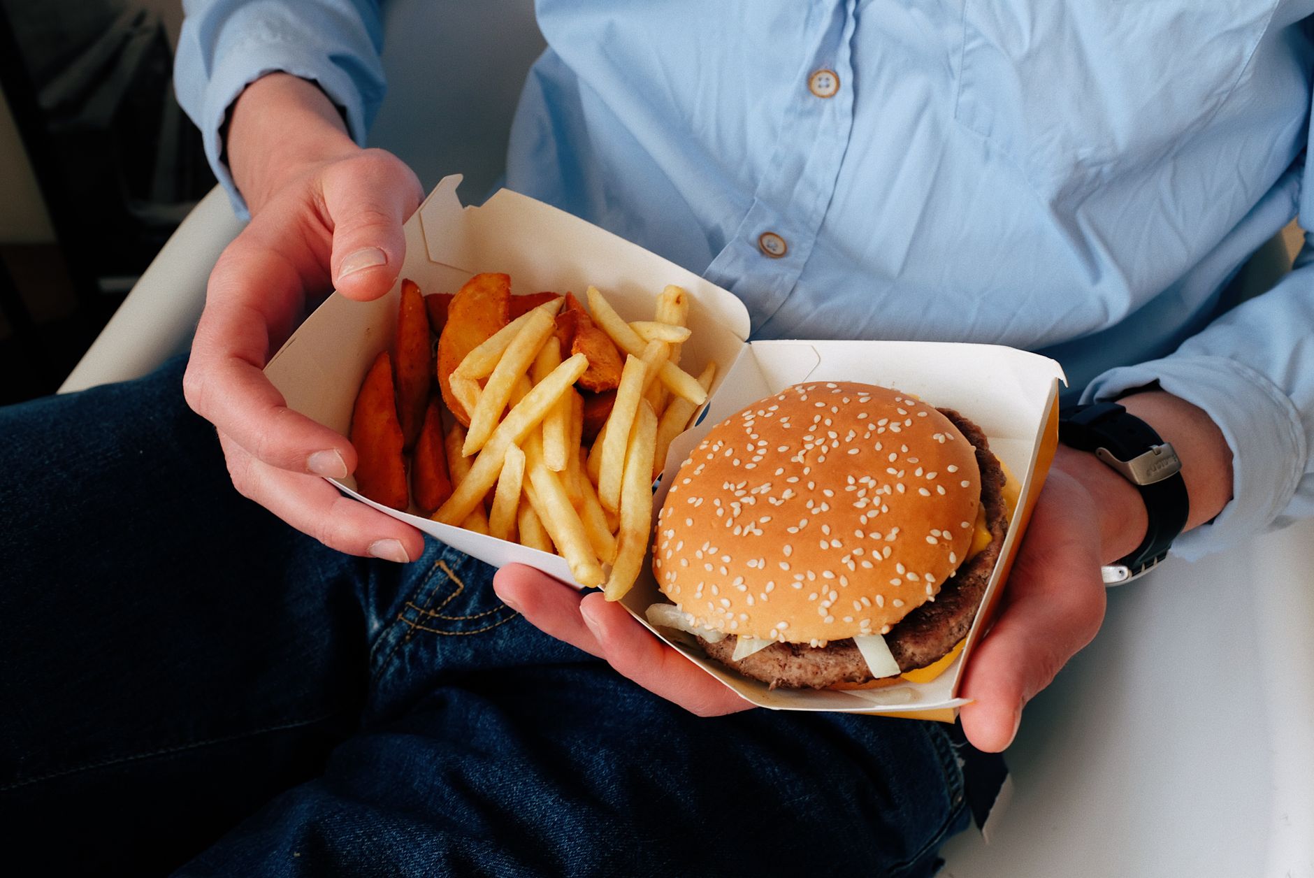 5 Popular Fast Food Restaurants That Don’t Use Real Cheese 